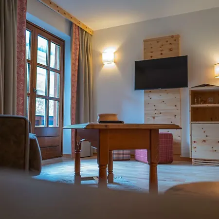 Szálloda Hinteregger 4*